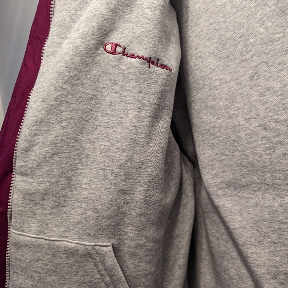 Champion NEW reversible puffer. Size Large - Picture 3 of 6